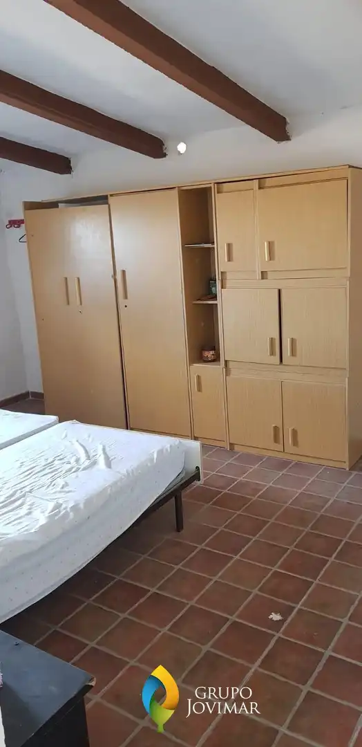 Habitación de Terreno en venta en Caniles