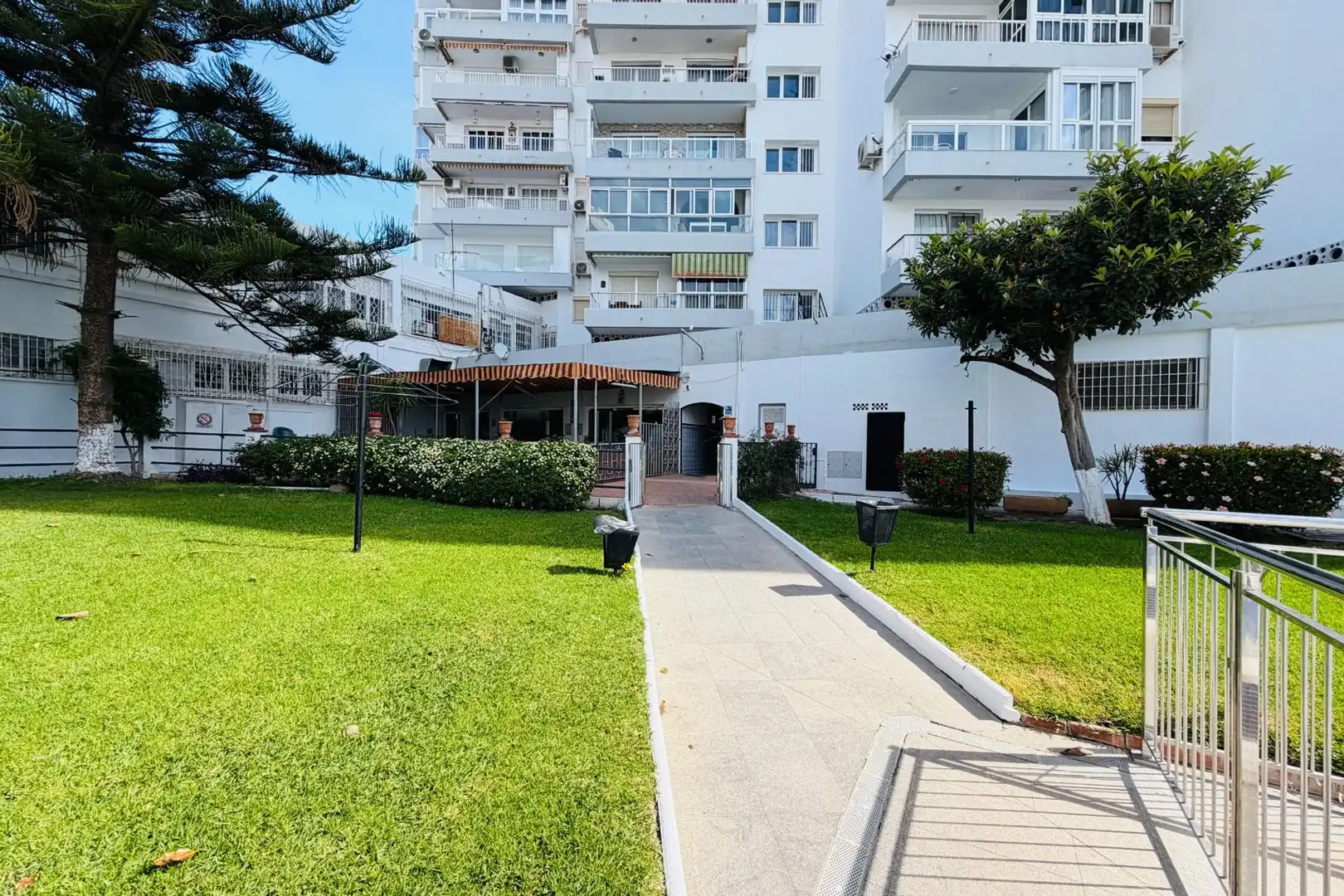 Exterior view of Apartments for sale in Benalmádena  with Balcony