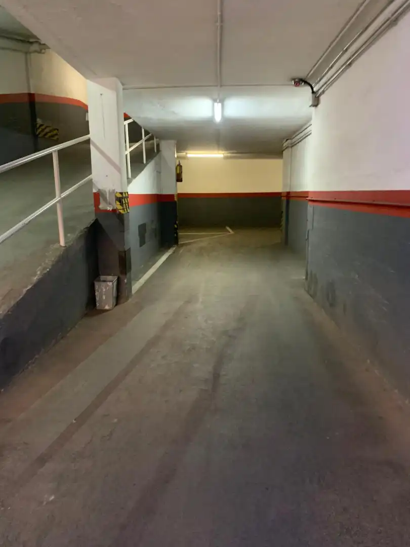 Parking de Piso en venta en Barcelona con Aire acondicionado, Calefacción y Parquet