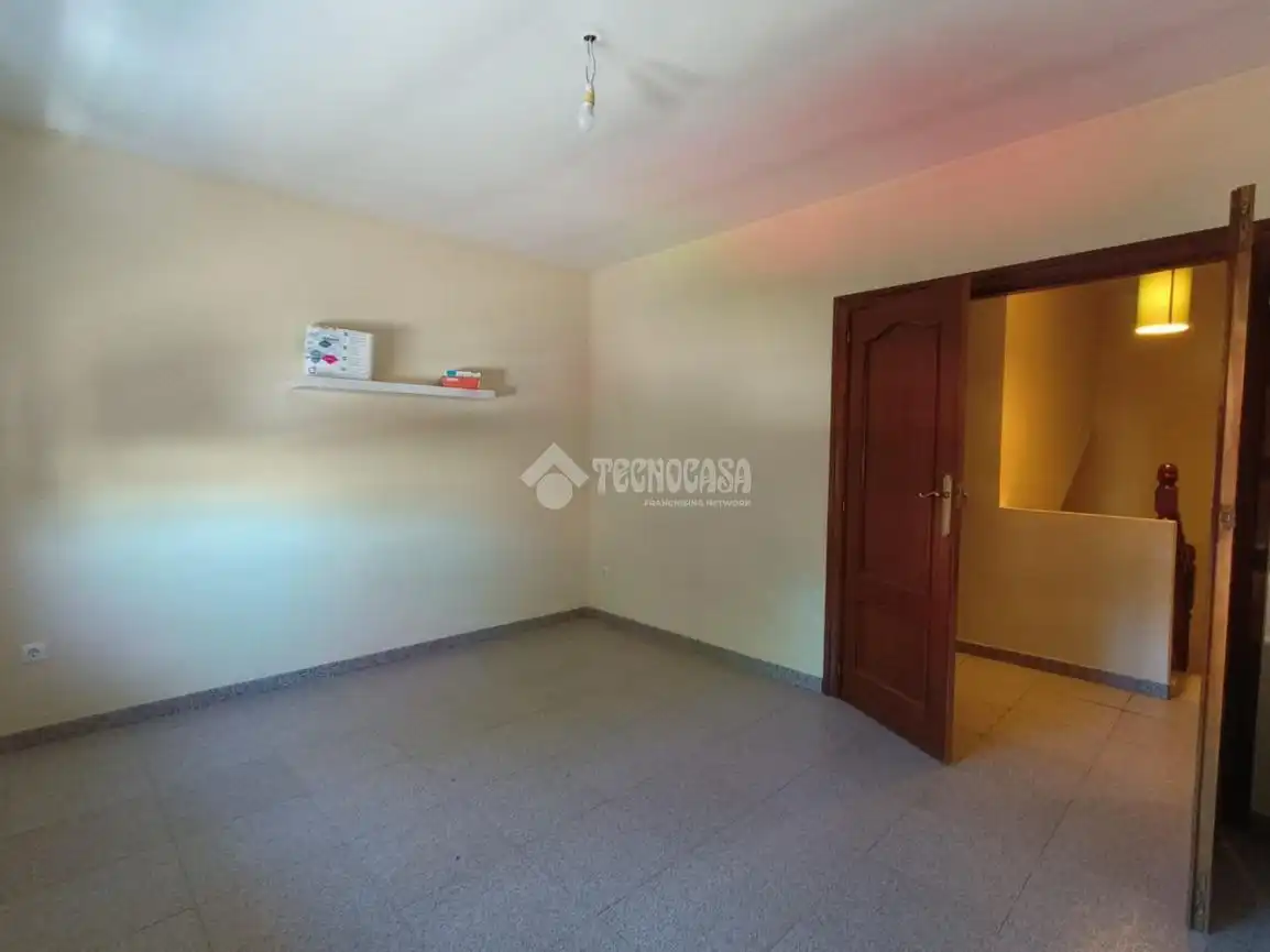Houses for sale in Serrada