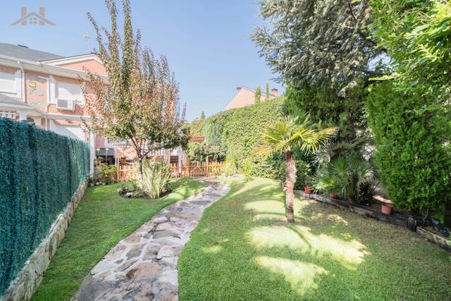 Casa-chalet en Venta en Calle Río Guadalix, 76 en Zona el Caño