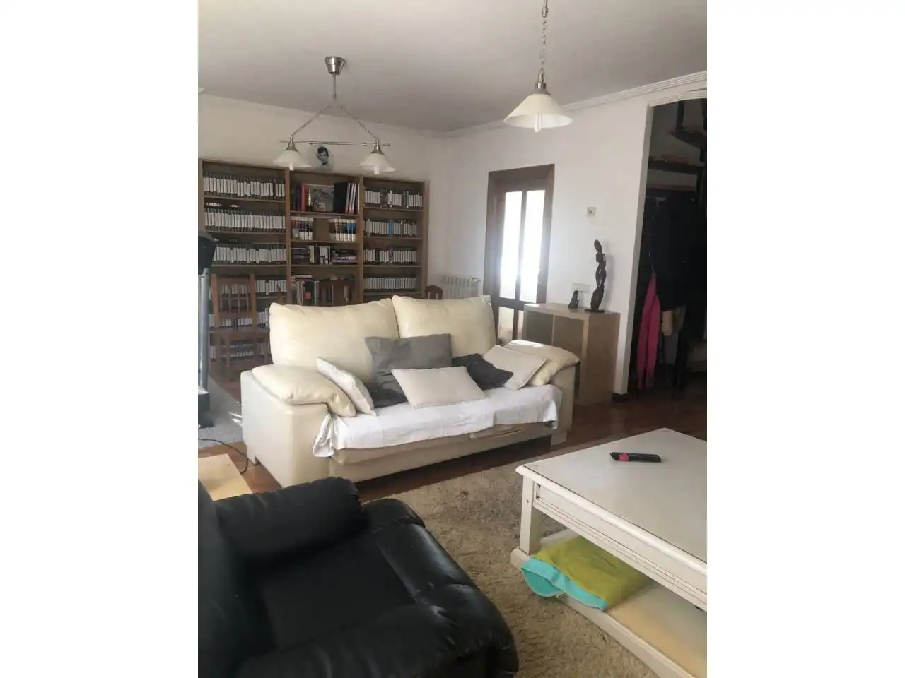 Sala d'estar de Casa o xalet en venda en Medrano amb Aire condicionat, Calefacció i Jardí privat