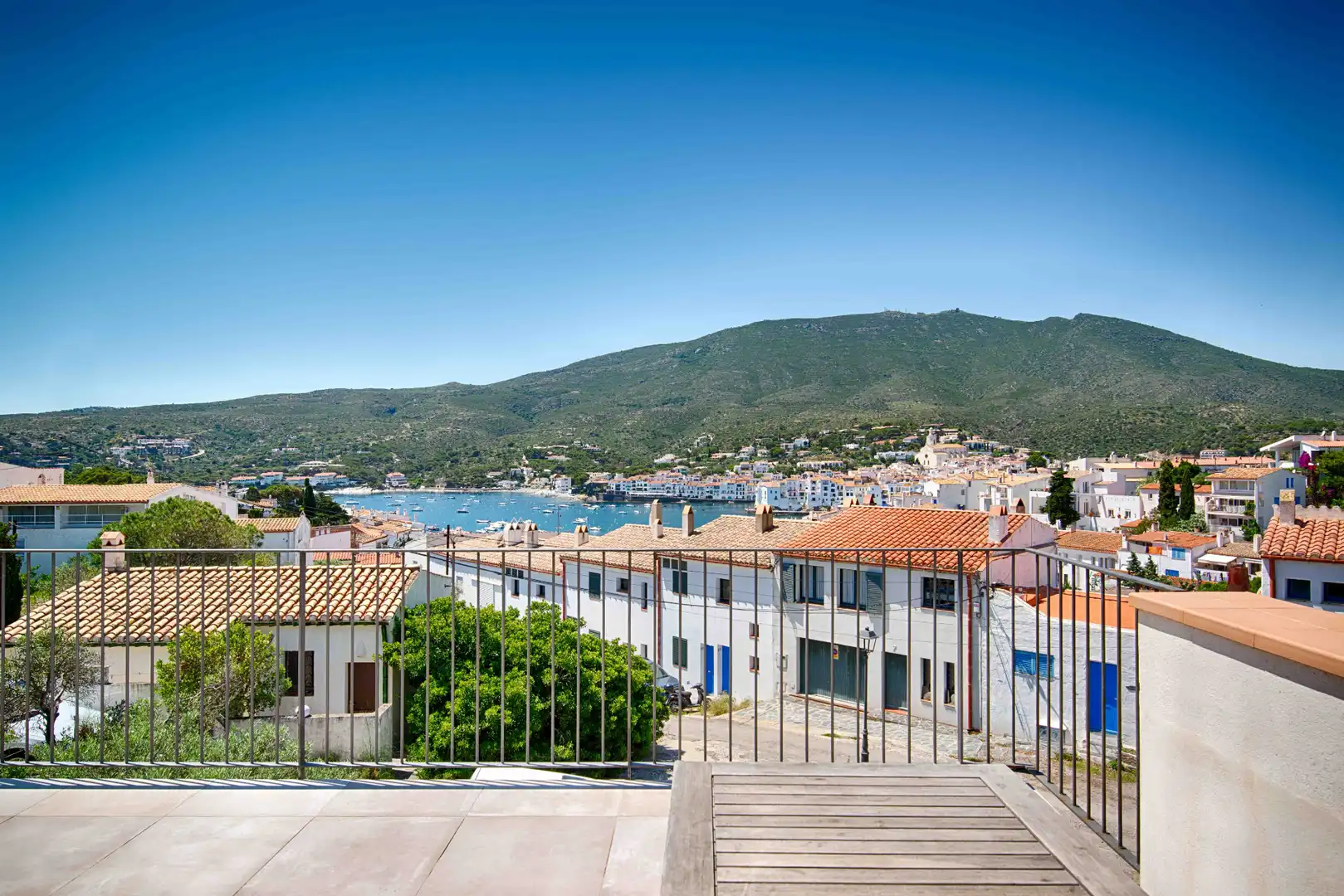 Vista exterior de Casa o chalet en venta en Cadaqués con Jardín privado, Terraza y Piscina