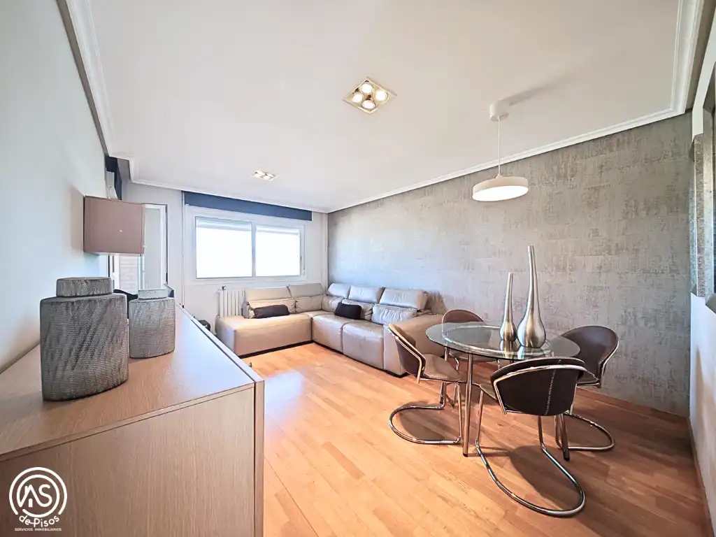 Flat for rent in Calle de la Sierra de Vicor, 21, La Almozara