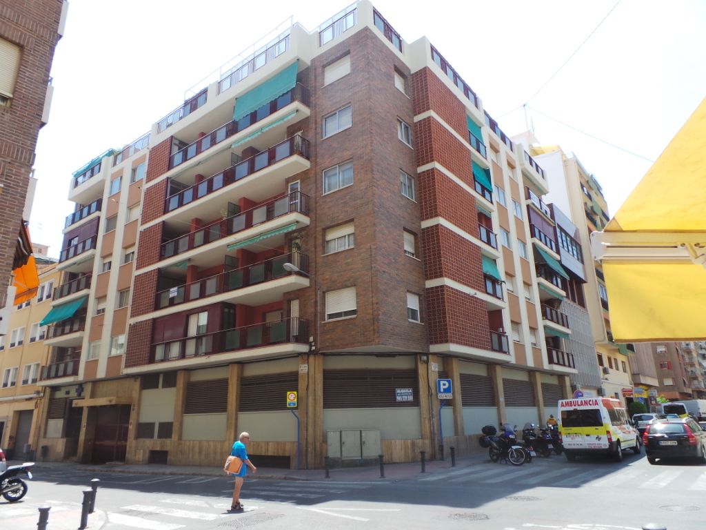 Vista exterior de Casa o xalet en venda en Alicante / Alacant