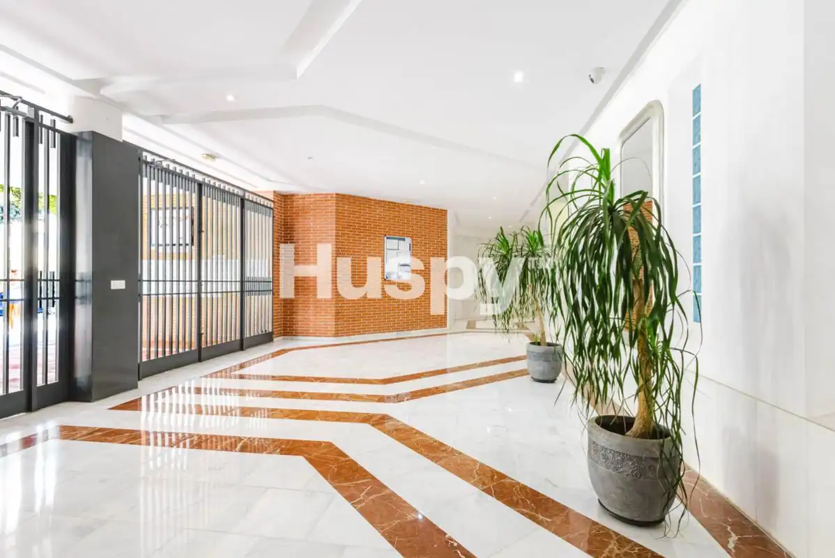 Piso con balcón en venta en Avenida Salvador Dalí, imagen 35