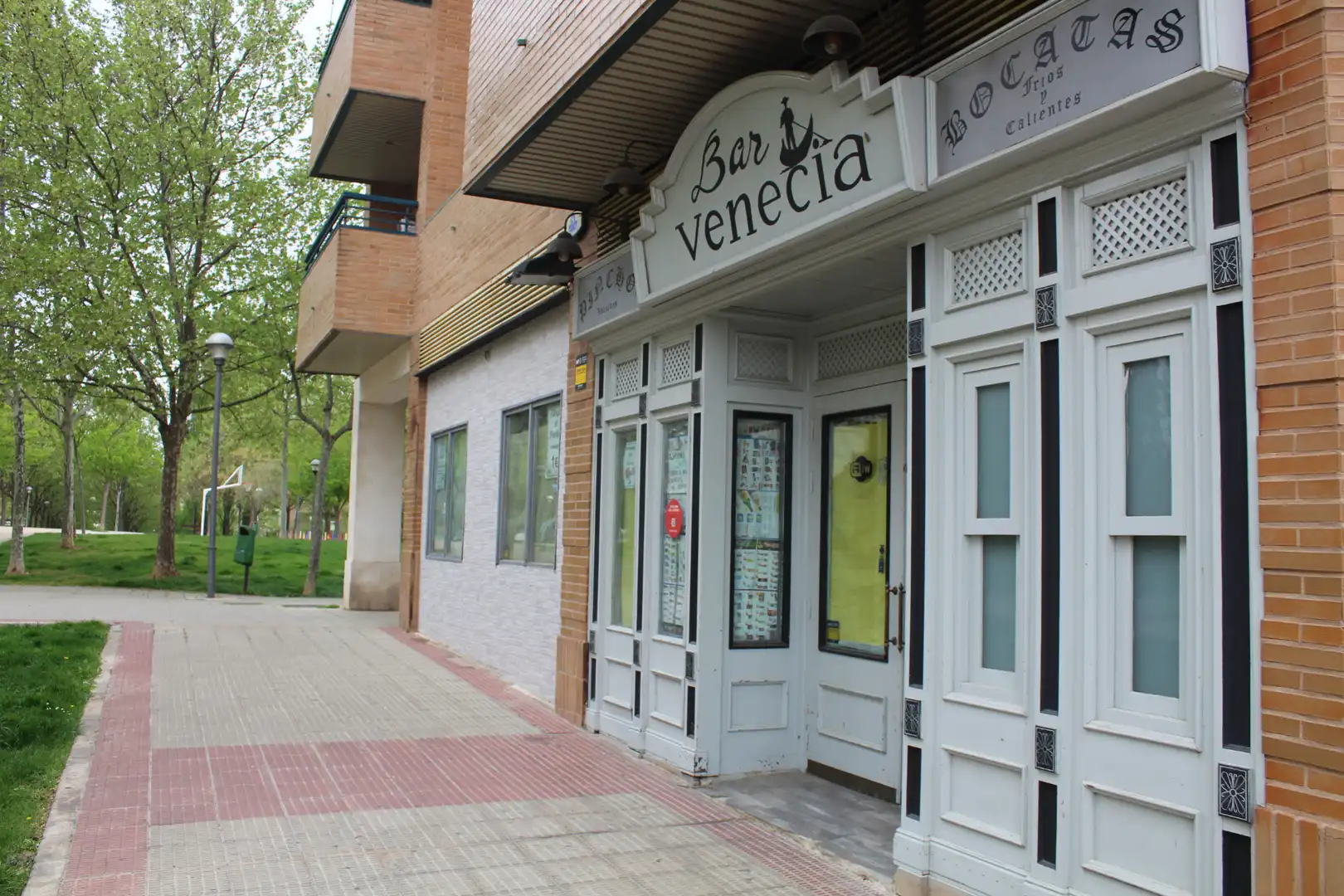 Local en venda en  Logroño amb Aire condicionat i Moblat