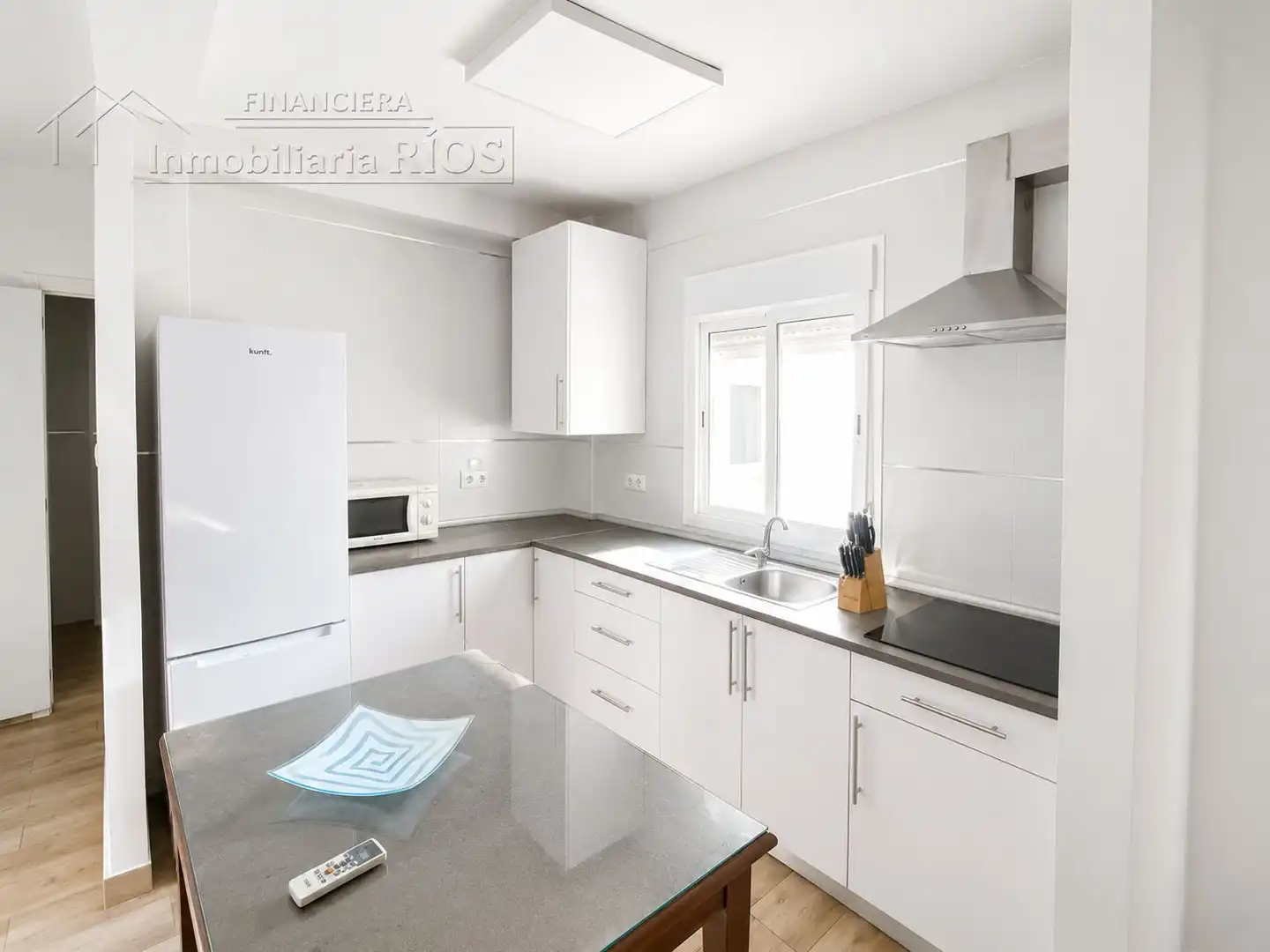 Kitchen of Flat for sale in Alcalá de Guadaira  with Air Conditioner