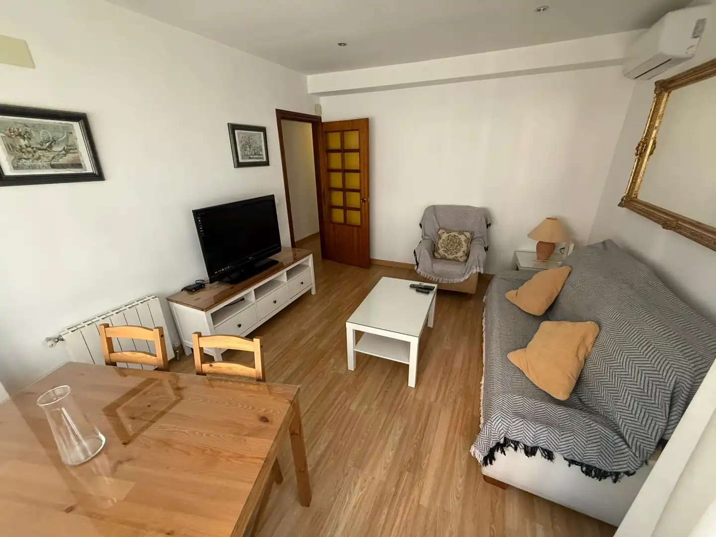 Sala de estar de Piso de alquiler en  Jaén Capital con Aire acondicionado, Calefacción y Amueblado