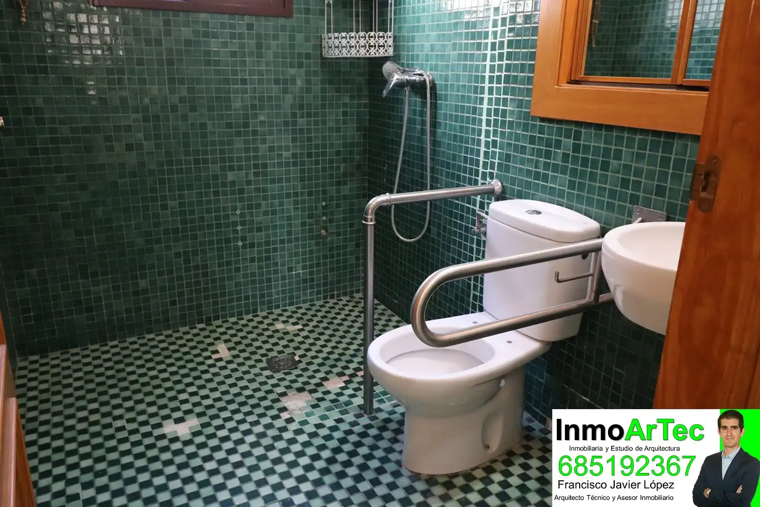 Bathroom of Flat for sale in Íllora  with Storage room