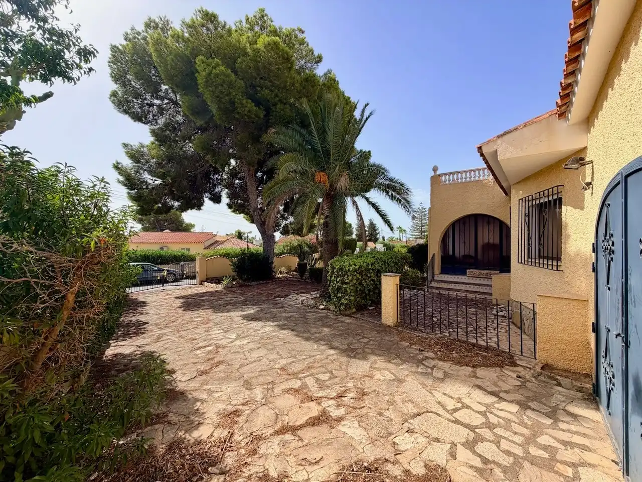 Vista exterior de Casa o chalet en venta en La Nucia con Jardín privado, Terraza y Trastero