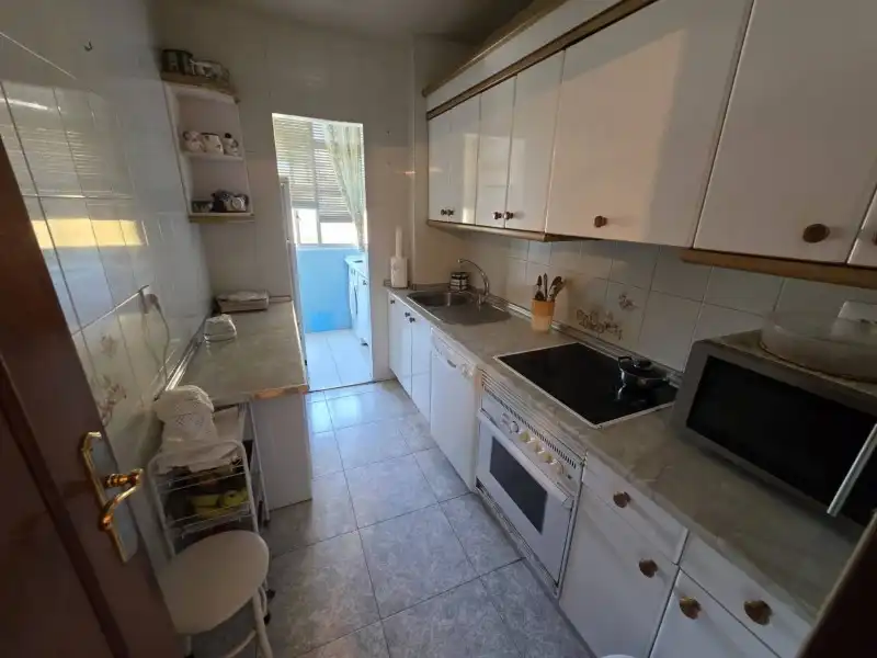 Küche von Wohnung zum Verkauf in Plasencia mit Privatgarten und Balkon