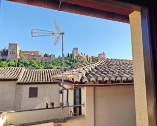 Vista exterior de Casa o xalet de lloguer en  Granada Capital amb Calefacció, Terrassa i Balcó