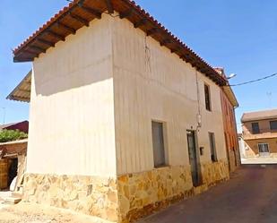 Exterior view of House or chalet for sale in Manganeses de la Polvorosa