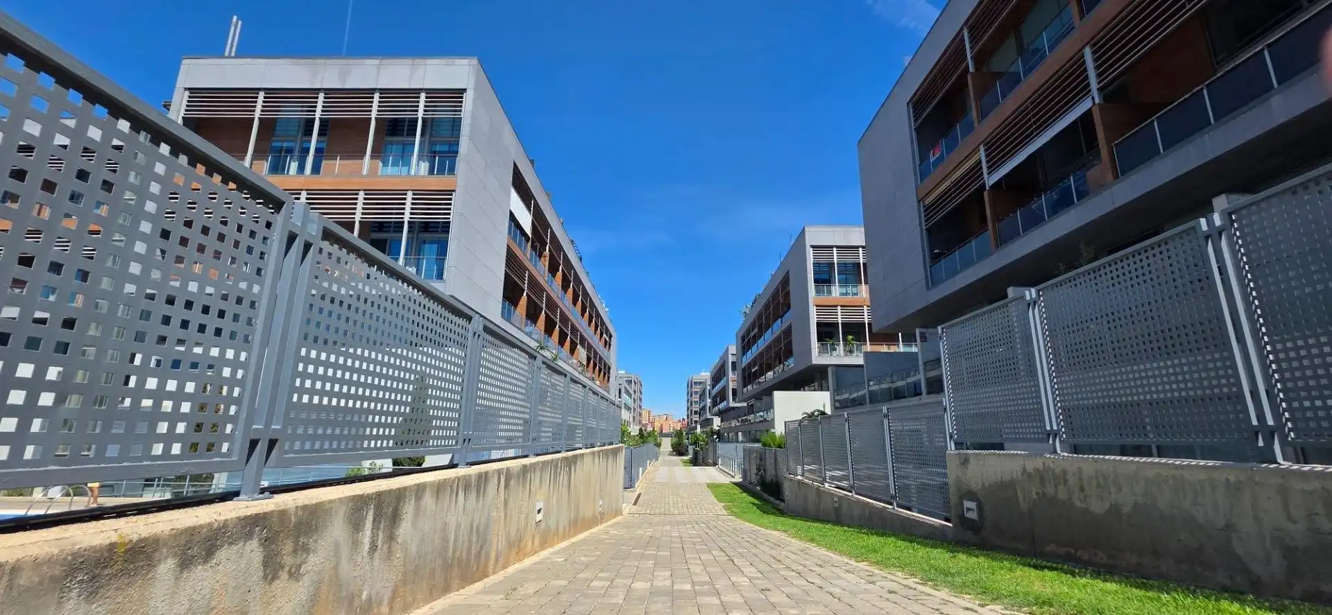 Vista exterior de Dúplex en venta en Valencia con Aire acondicionado, Terraza y Amueblado