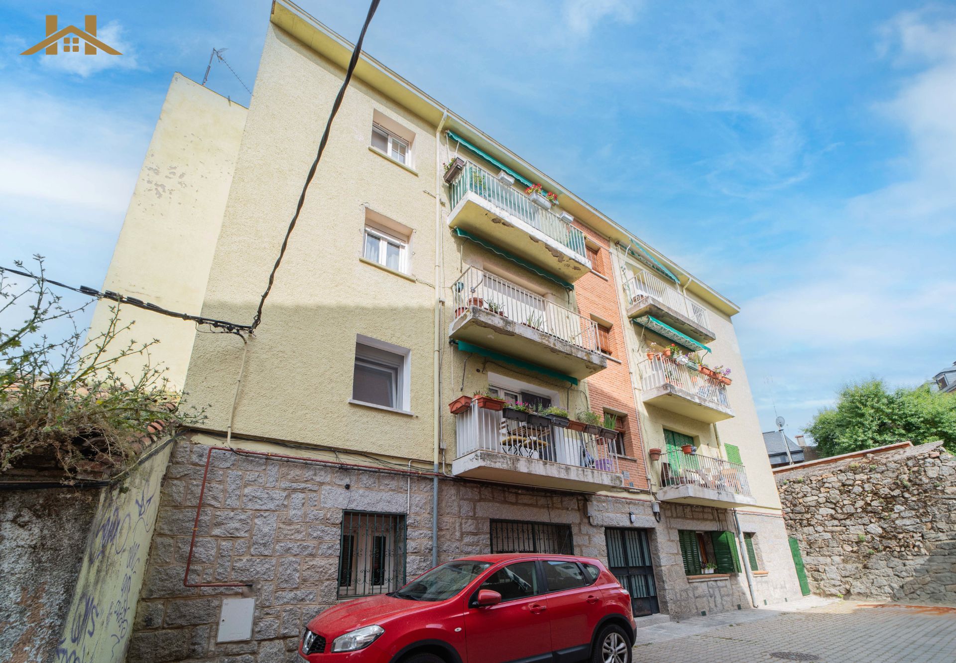 Exterior view of Flat for sale in El Escorial  with Heating, Terrace and Furnished