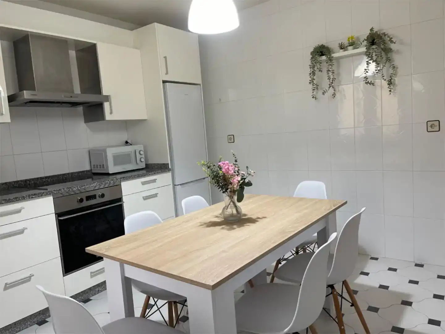 Küche von Wohnung zur Miete in Cedeira mit Privatgarten, Parkett und Möbliert