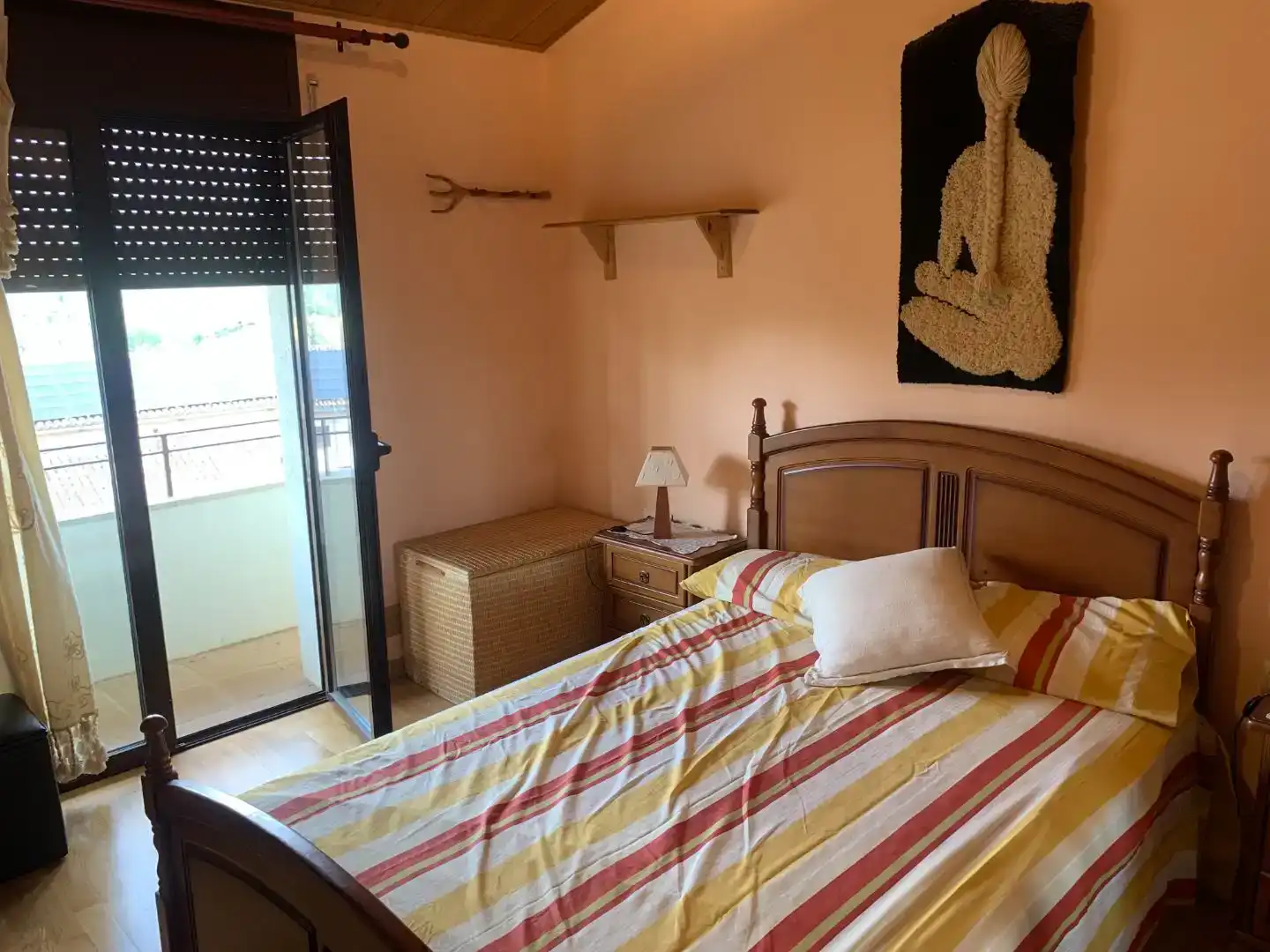 Bedroom of Flat for sale in Alpens  with Air Conditioner and Balcony