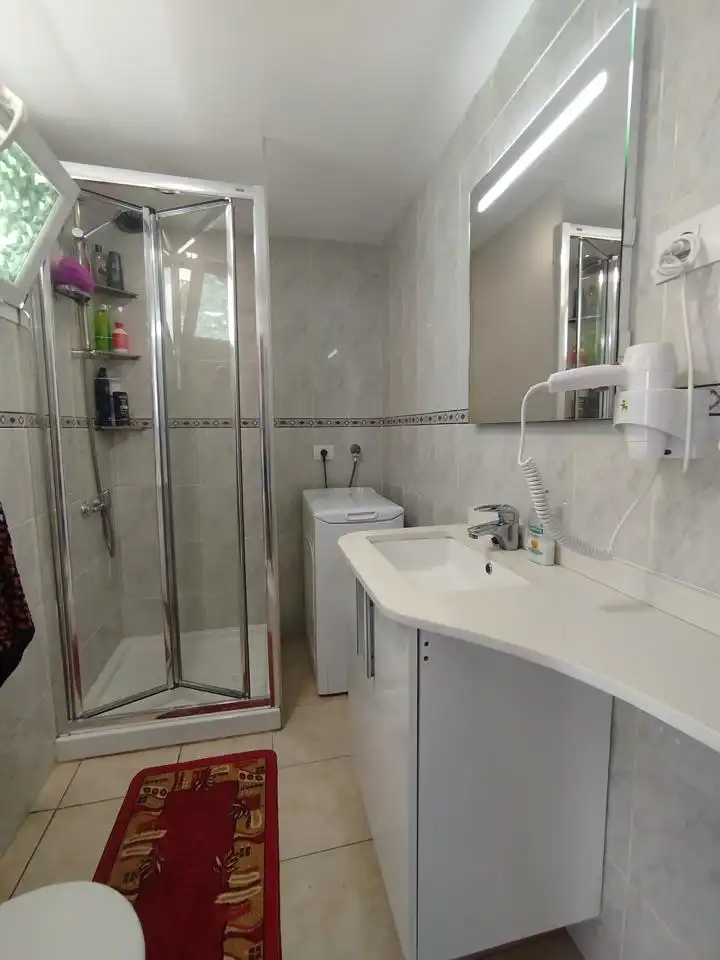 Badezimmer von Wohnung zur Miete in San Bartolomé de Tirajana mit Klimaanlage, Terrasse und Möbliert
