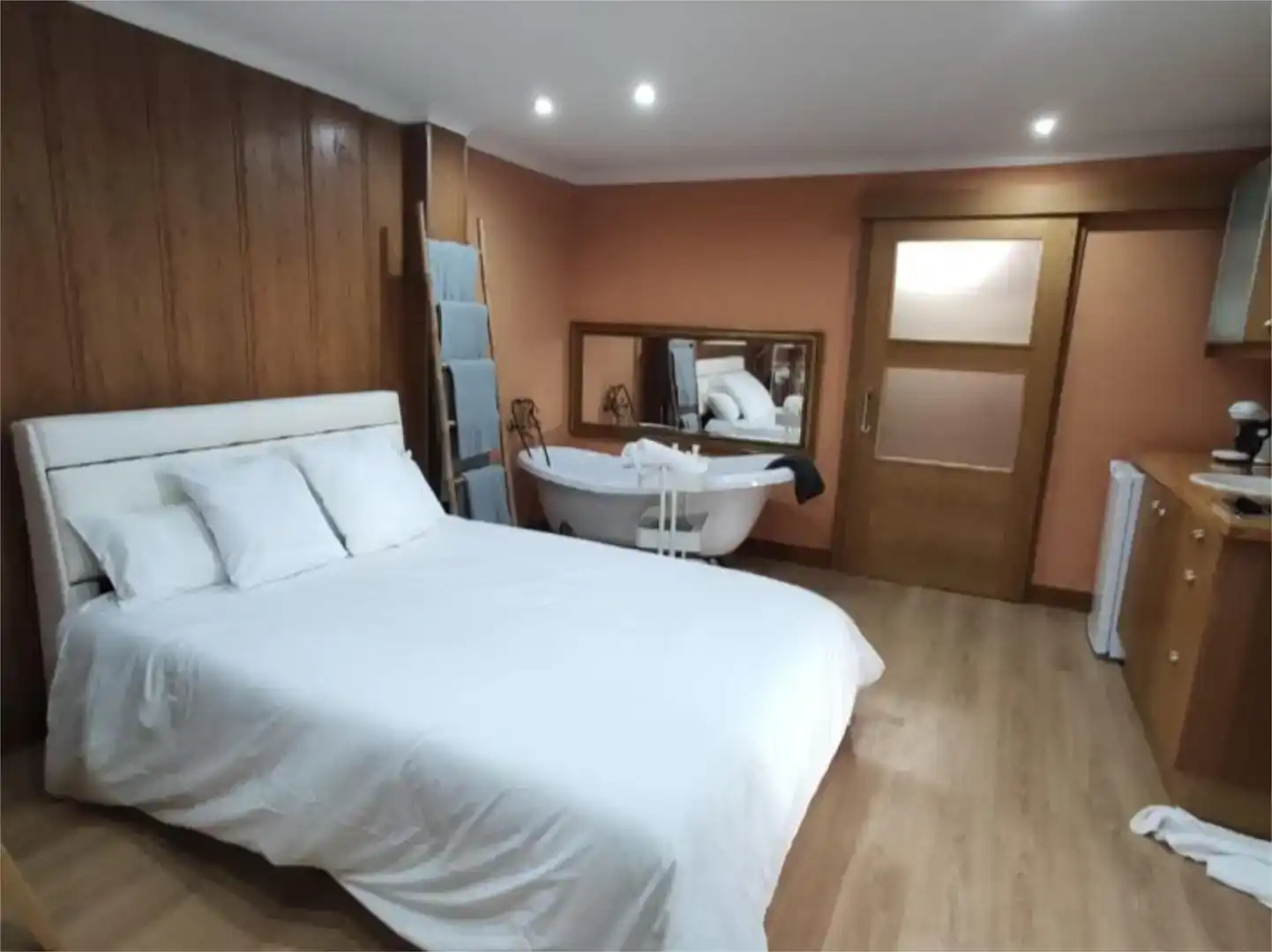 Schlafzimmer von Wohnung zur Miete in Écija mit Klimaanlage und Balkon