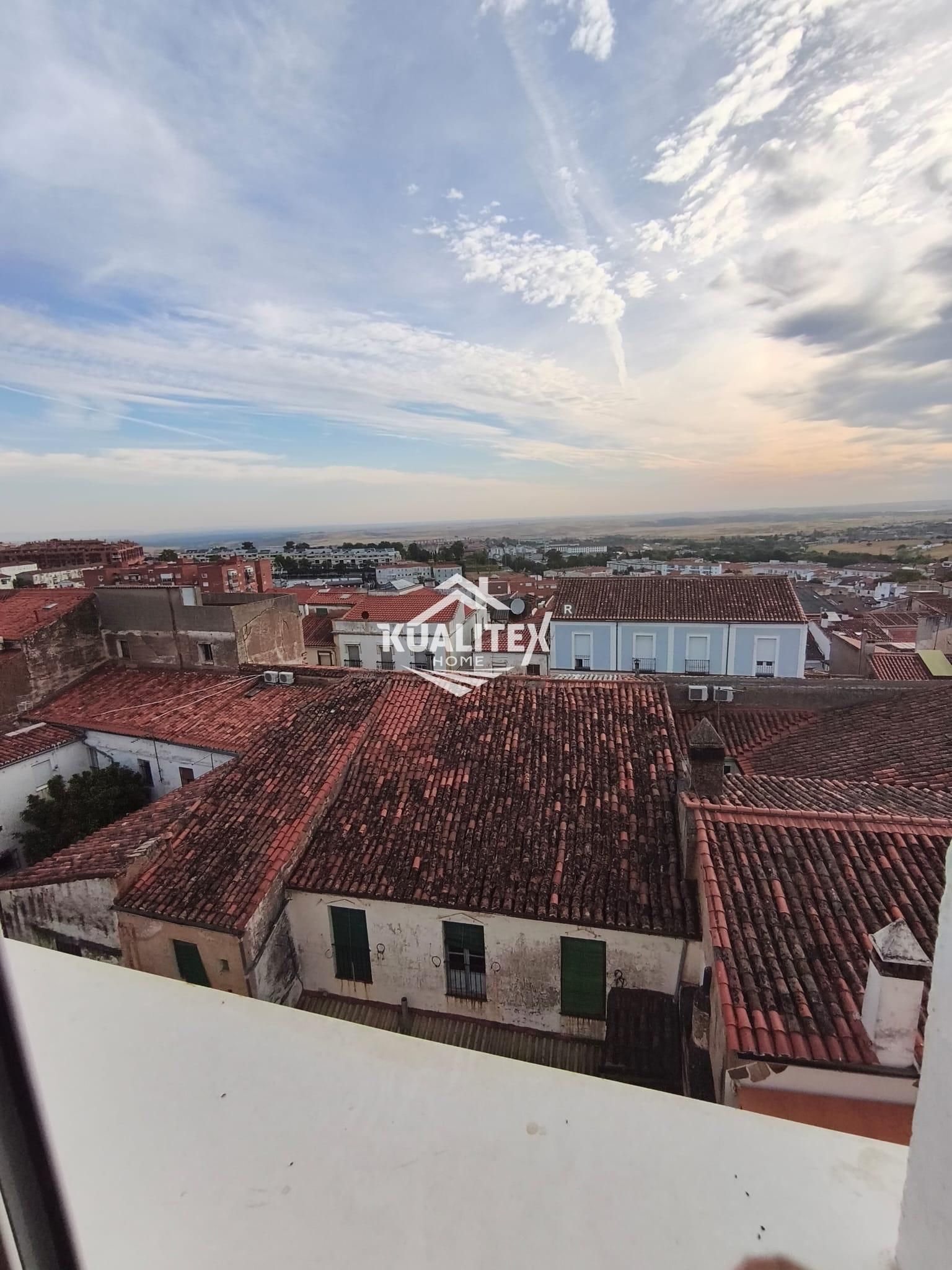 Vista exterior de Pis de lloguer en Cáceres Capital amb Aire condicionat, Terrassa i Moblat