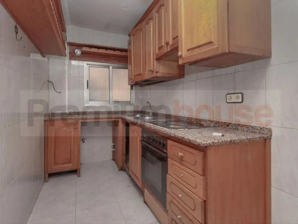 Flat with terrace for sale in Calle de Vila-seca, imagen 5