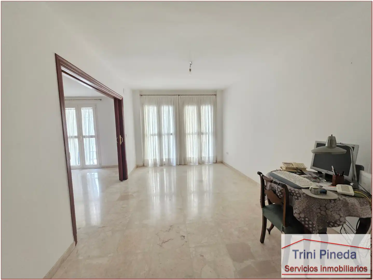 Wohnzimmer von Wohnung zum Verkauf in Sevilla mit Ofen und Waschmaschine