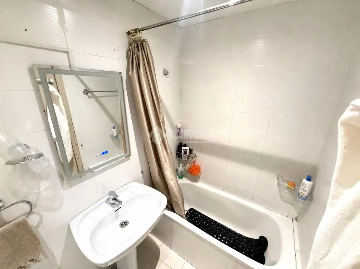 Bathroom of Detached homes for sale in Madrid  with Air Conditioner, Heating and Private garden