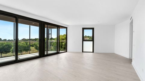 Foto 3 de Piso en venta en Avinguda de la Torre del Vallès, 78, La Collada - Sis Camins, Barcelona