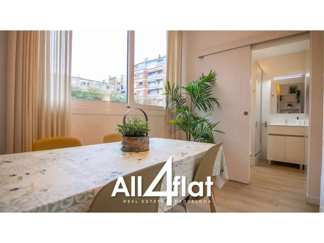 Exterior view of Flat for rent in Barcelona  with Furnished and Alarm