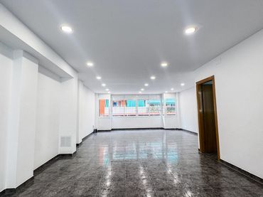 Business premises for sale in Carrer Carrer de Don Pelayo, 105 105