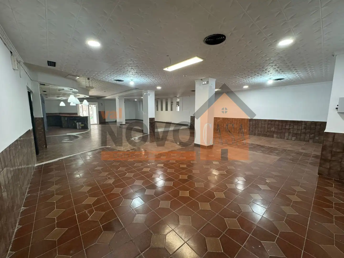 Business premises to rent in Luis Vives, imagen 5