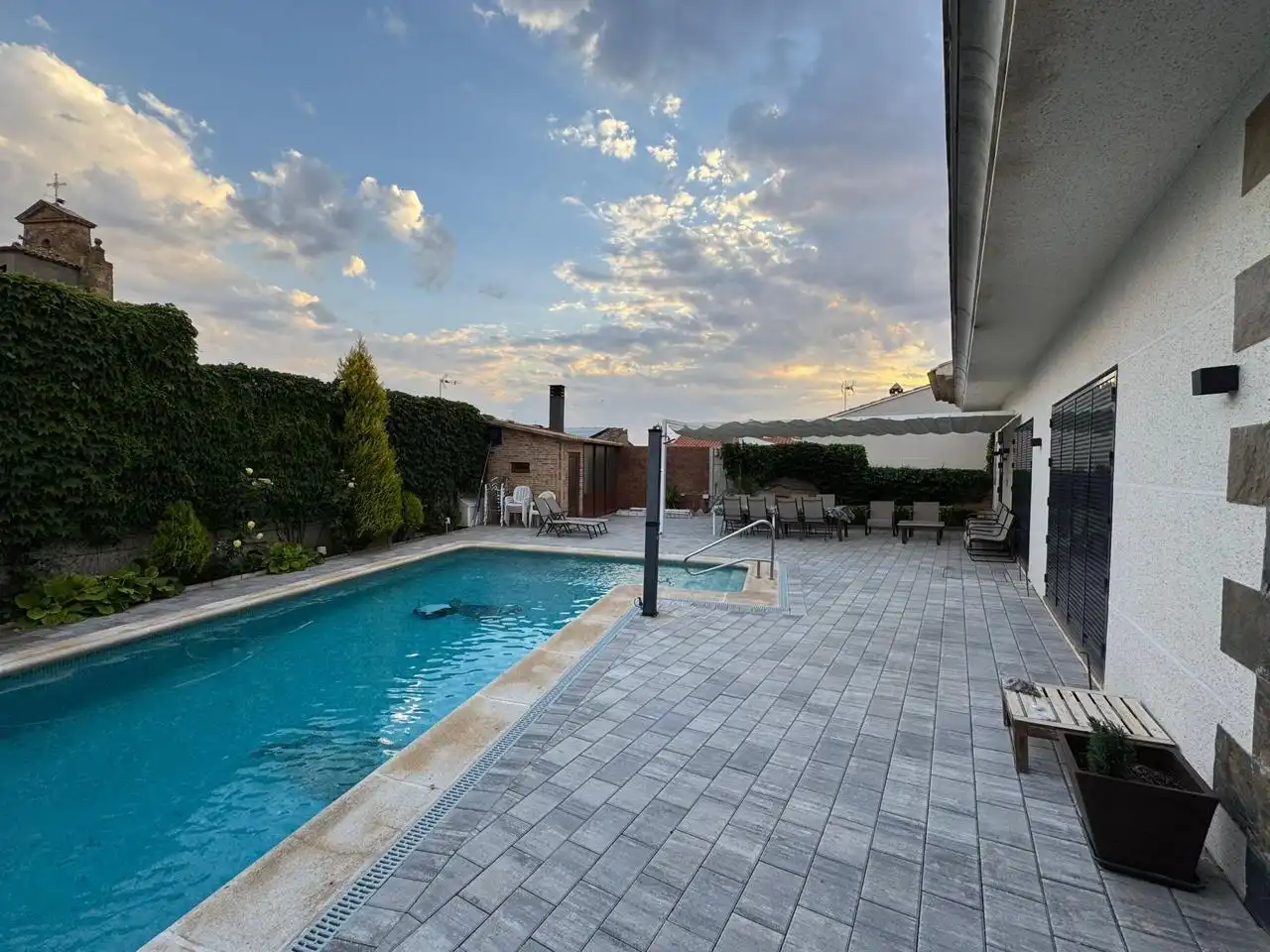 Swimming pool of Houses for sale in Hontecillas  with Air Conditioner, Private garden and Terrace