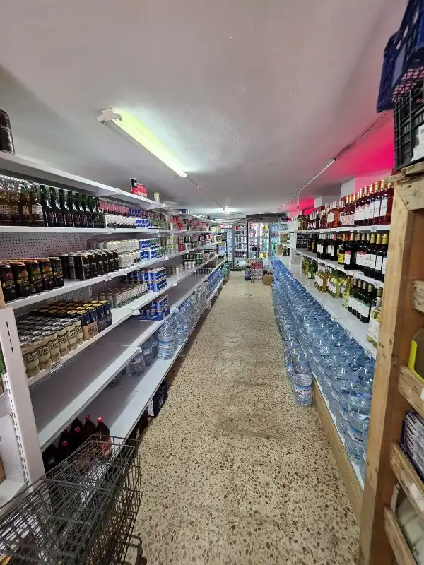 Local commercial à vendre à Calle Castilla Pérez 26, imagen 2
