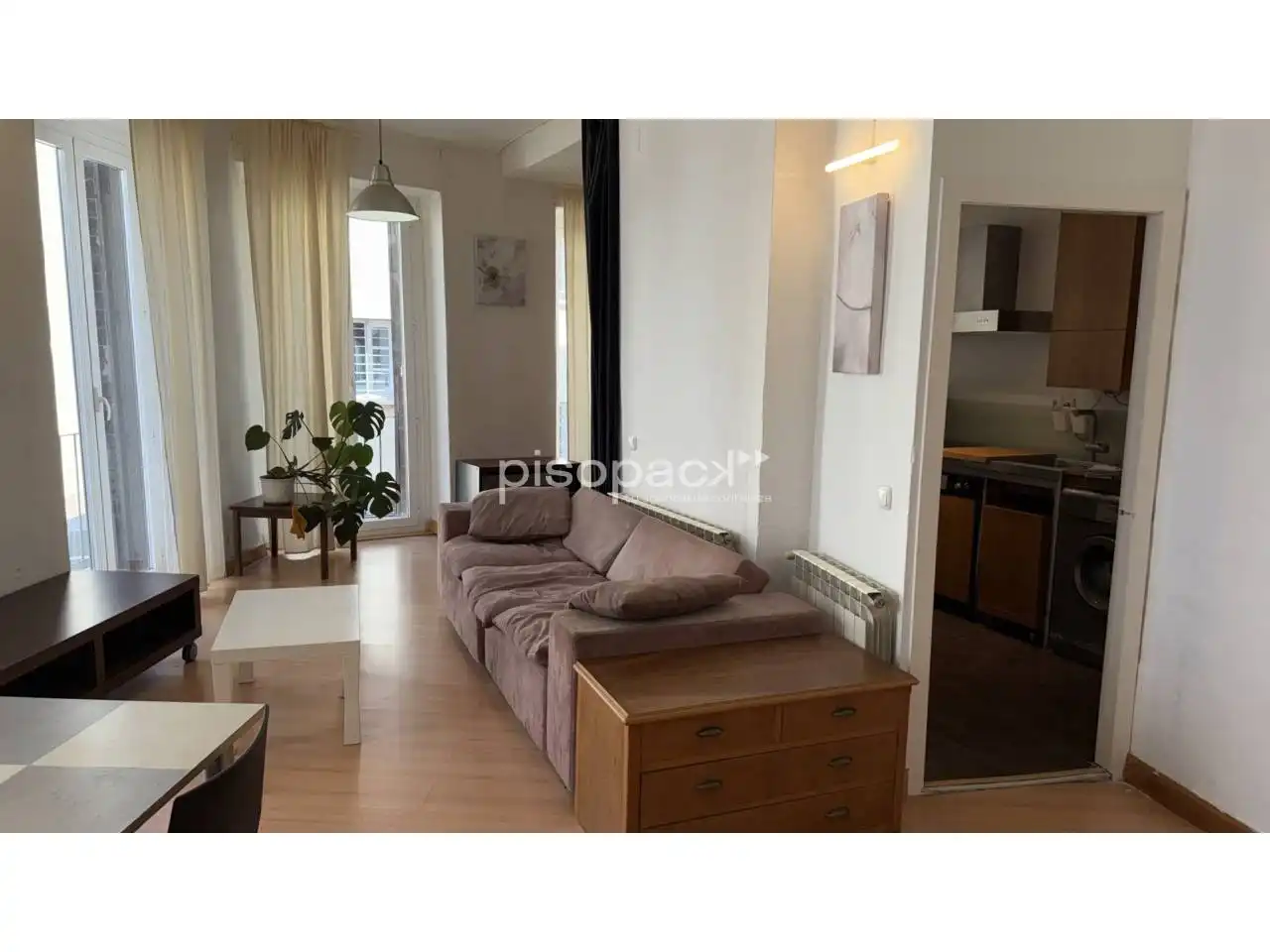 Living room of Flat for sale in  Pamplona / Iruña  with Heating, Parquet flooring and Storage room