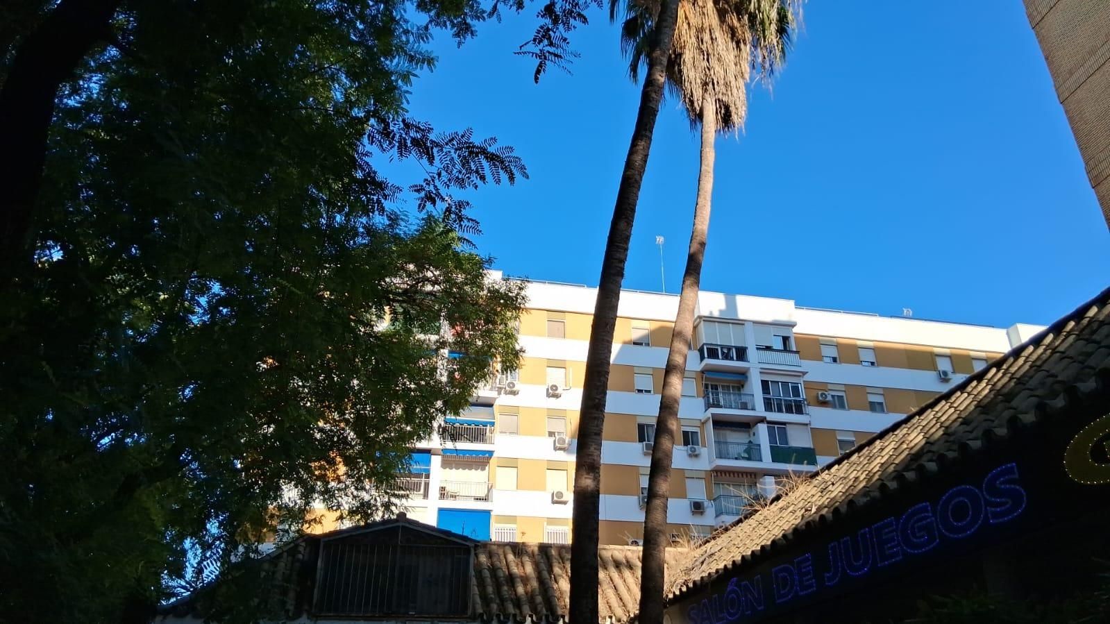 Exterior view of Flat for sale in  Sevilla Capital  with Air Conditioner and Balcony