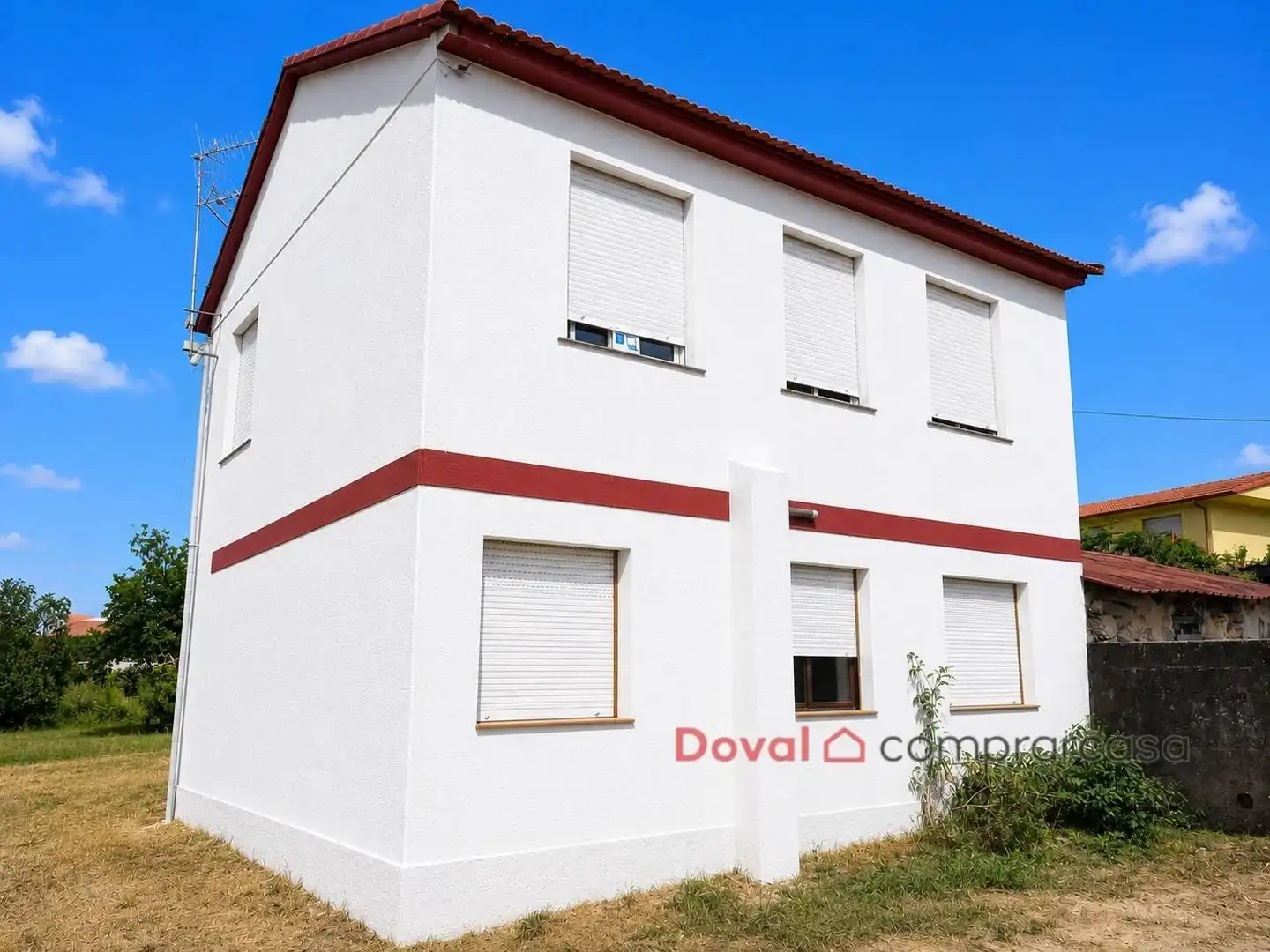 Vista exterior de Casa o xalet en venda en O Porriño   amb Jardí privat, Traster i Balcó