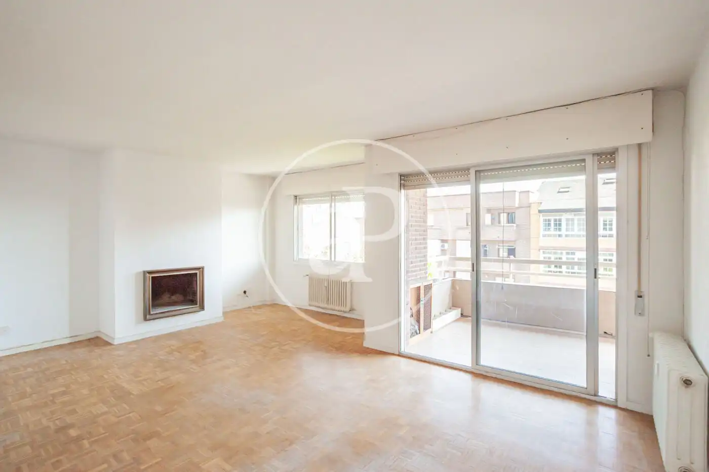 Living room of Flat for sale in Majadahonda  with Heating, Private garden and Terrace