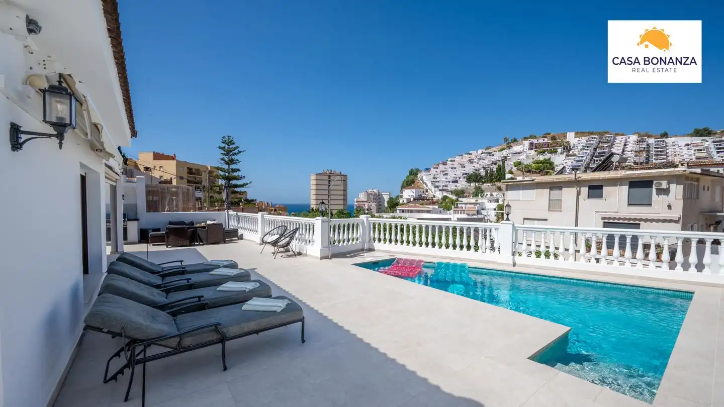 House with pool for sale in Calle Almendros Bajo, imagen 4