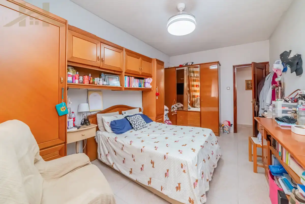 Bedroom of Flat for sale in Madrid  with Air Conditioner, Heating and Terrace