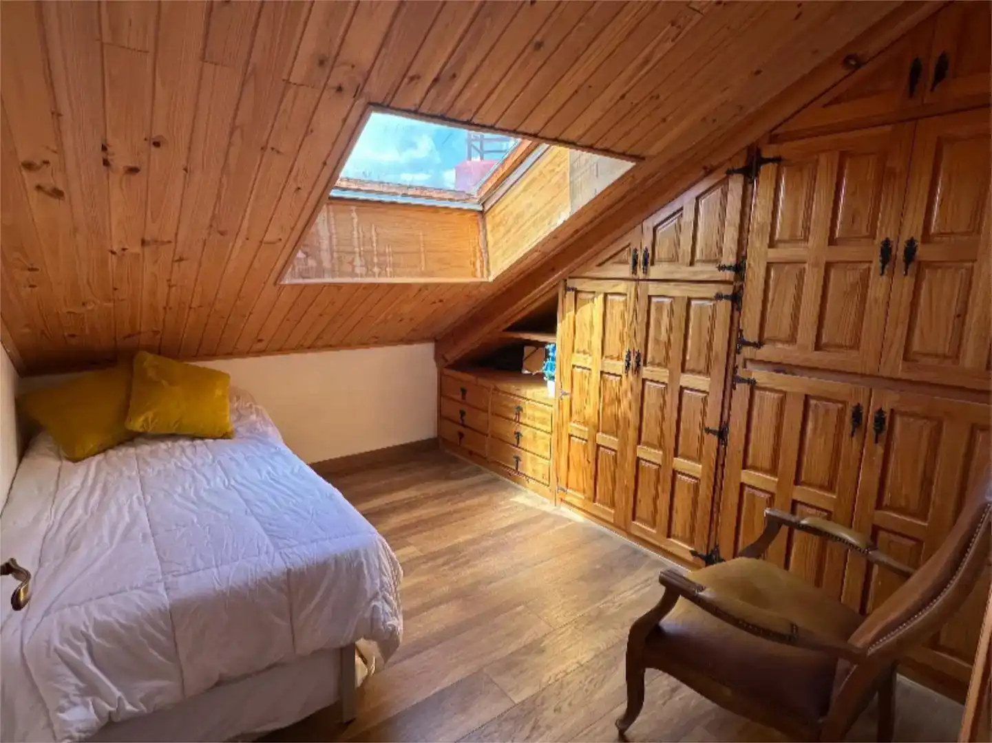 Habitación de Piso en venta en Riaño con Trastero y Amueblado