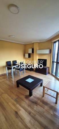 Piso en Alquiler en Fernando Zuazua en Fozaneldi - Tenderina