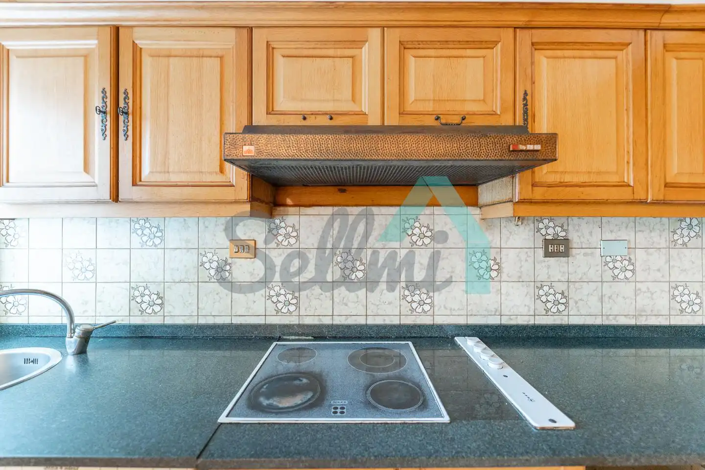 Kitchen of Flat for sale in Gijón   with Heating, Parquet flooring and Terrace