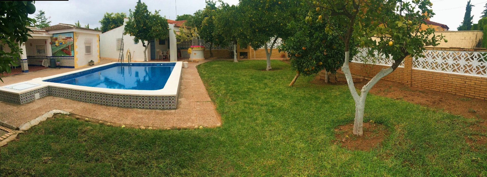 Jardí de Casa o xalet de lloguer en Umbrete amb Aire condicionat, Calefacció i Jardí privat