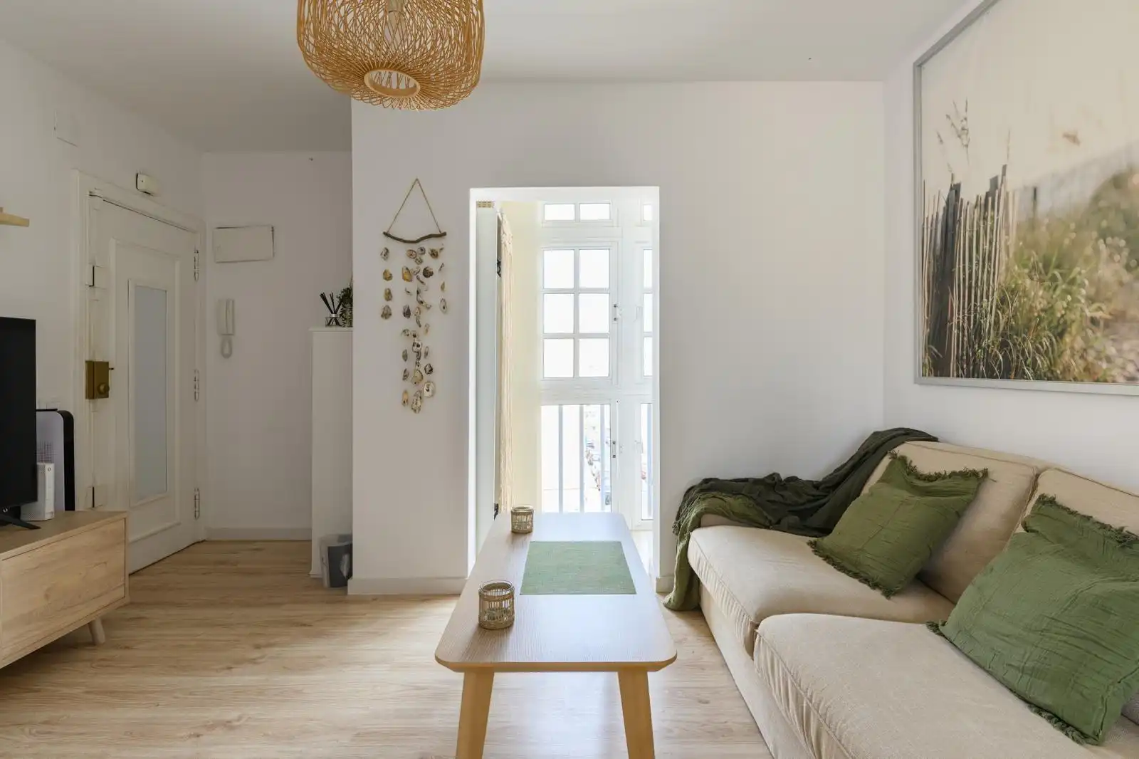 Sala d'estar de Pis en venda en Las Palmas de Gran Canaria amb Parquet i Balcó