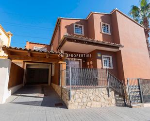 Vista exterior de Casa o xalet de lloguer en L'Eliana amb Aire condicionat, Calefacció i Terrassa