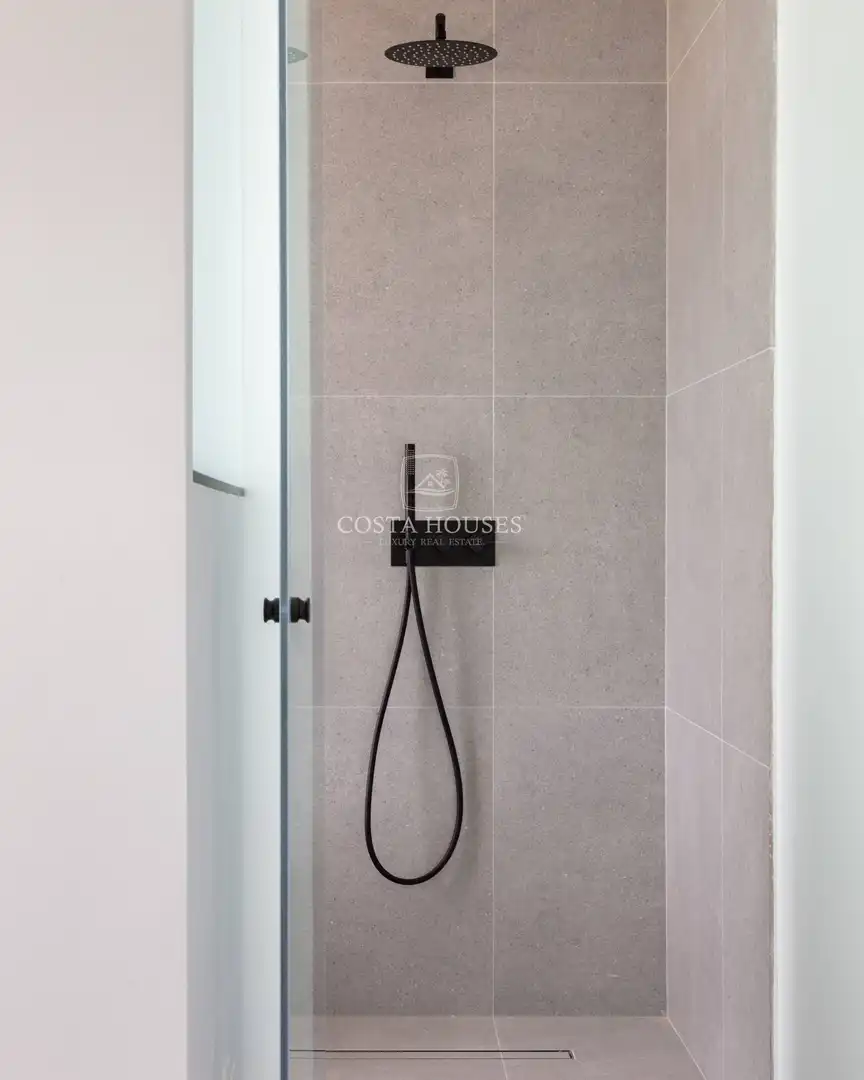 Bathroom of Houses for sale in Jávea / Xàbia  with Air Conditioner, Heating and Private garden