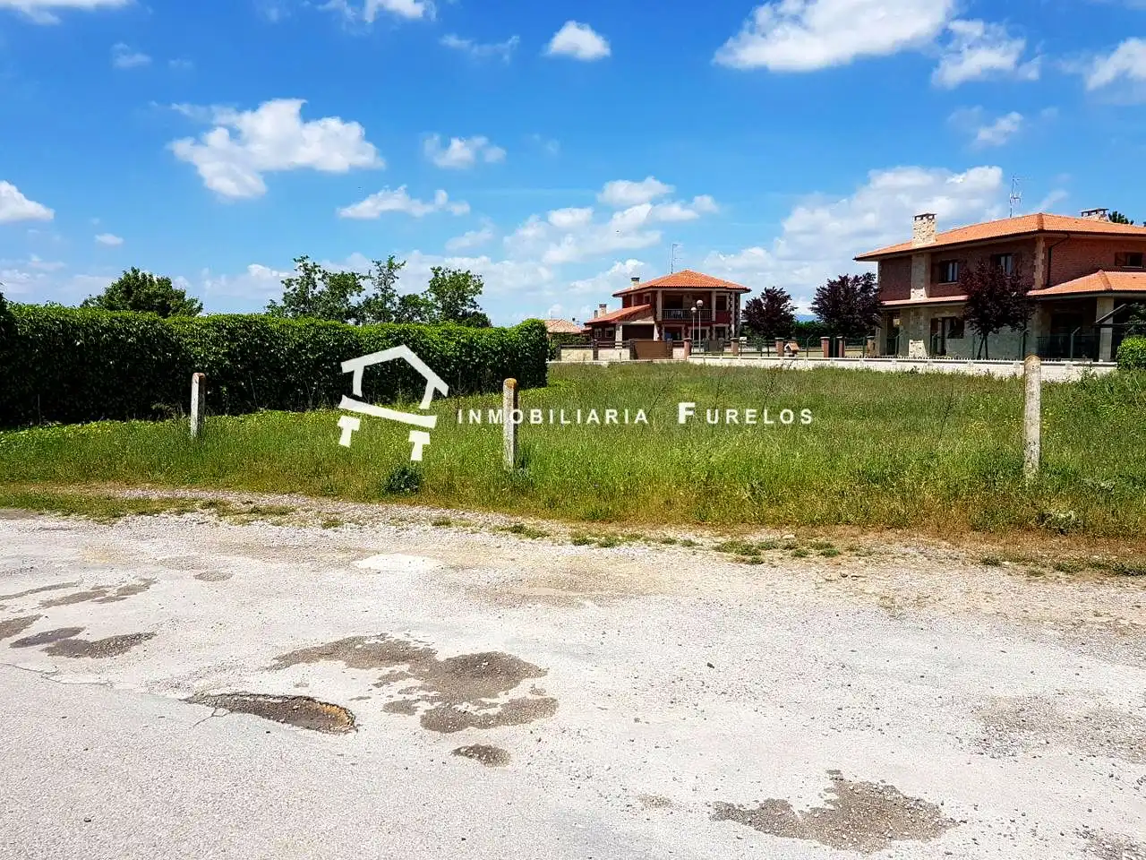 Lands and plots for sale in Tizona 4