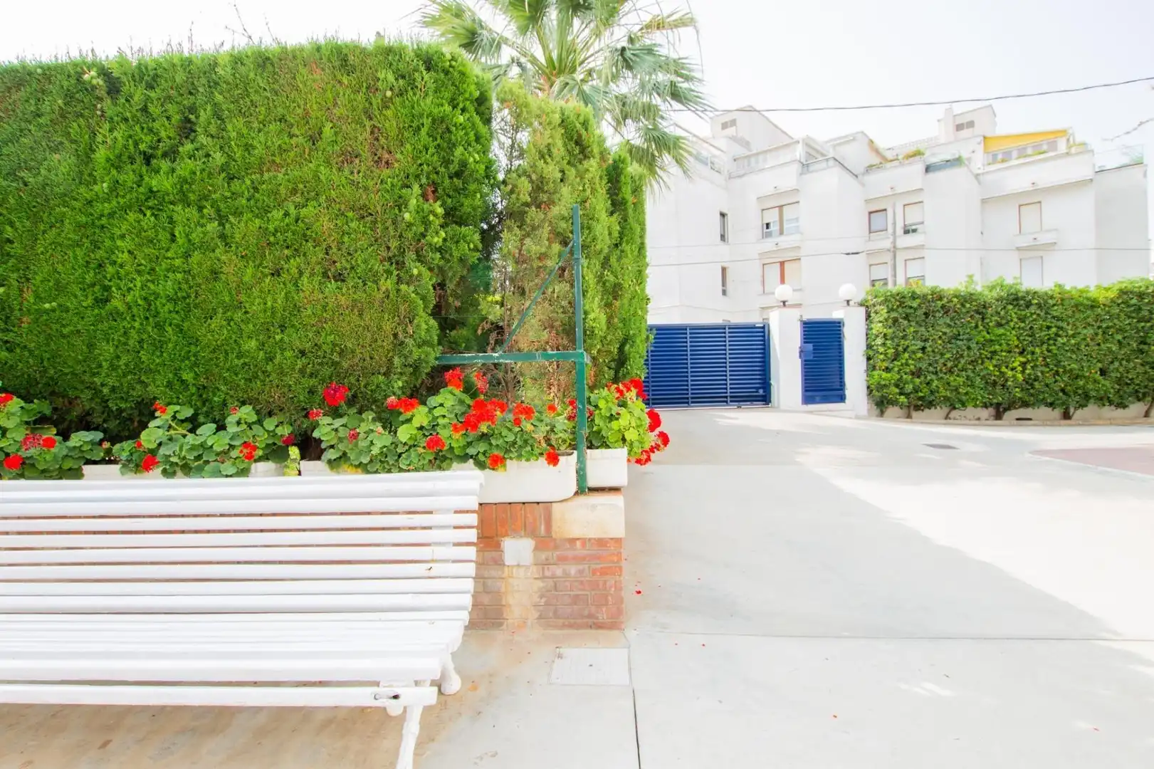 Exterior view of Flat for sale in Sitges  with Private garden, Terrace and Balcony