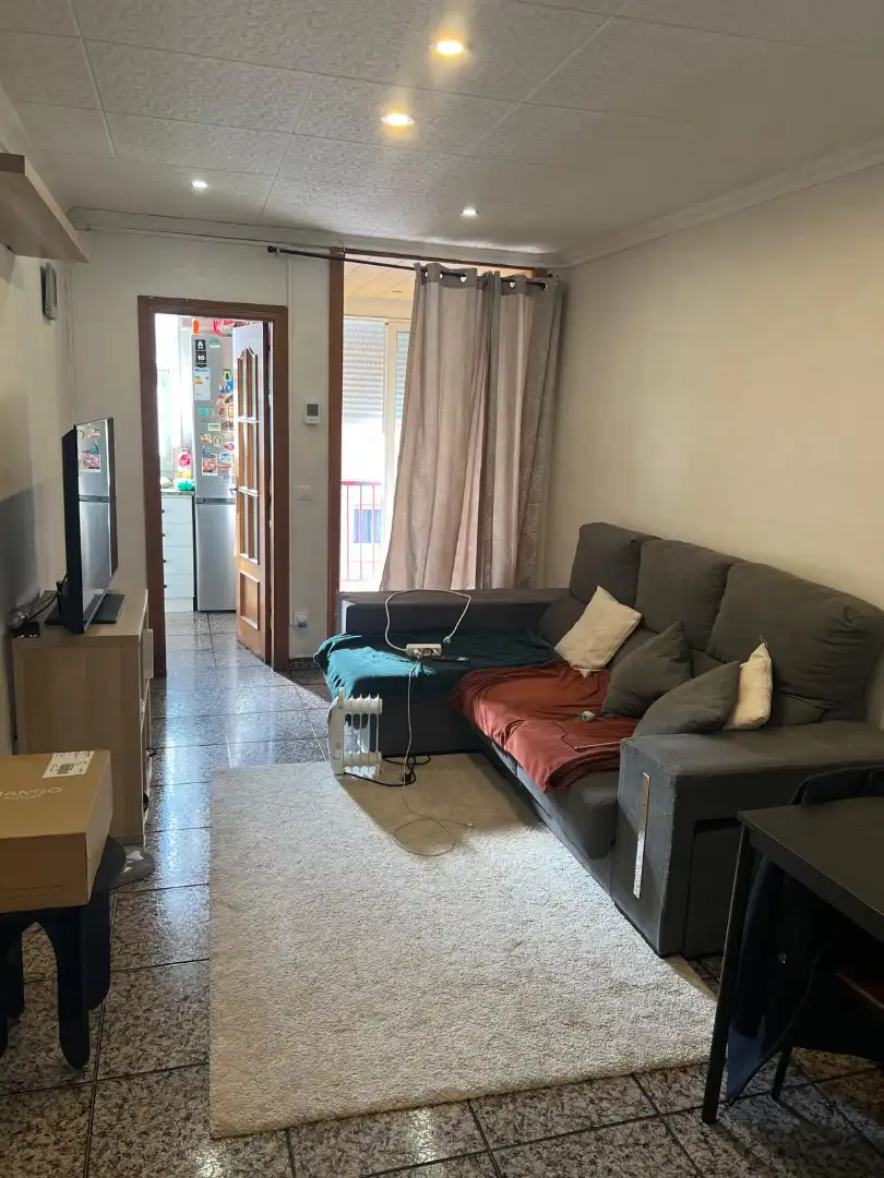 Sala de estar de Piso en venta en Mataró con Amueblado, Horno y Balcón